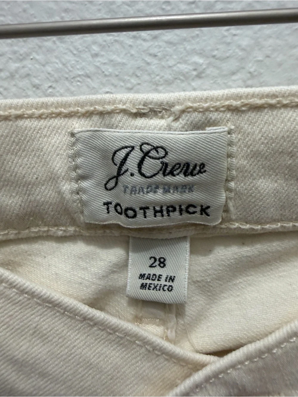 J.Crew women’s high rise skinny jeans in off white Size 28